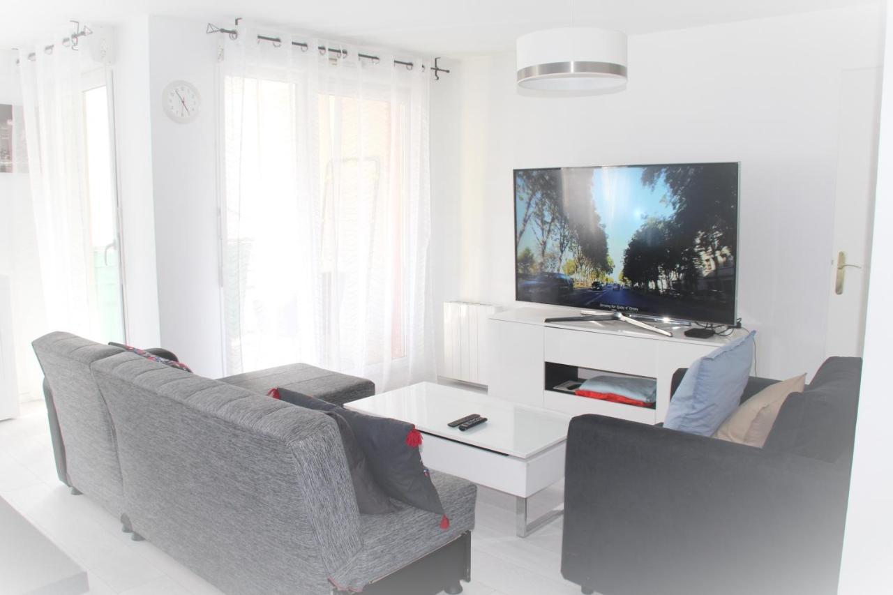 Logement Familial Tout Equipe Saint-Denis (Seine-Saint-Denis) Exterior foto